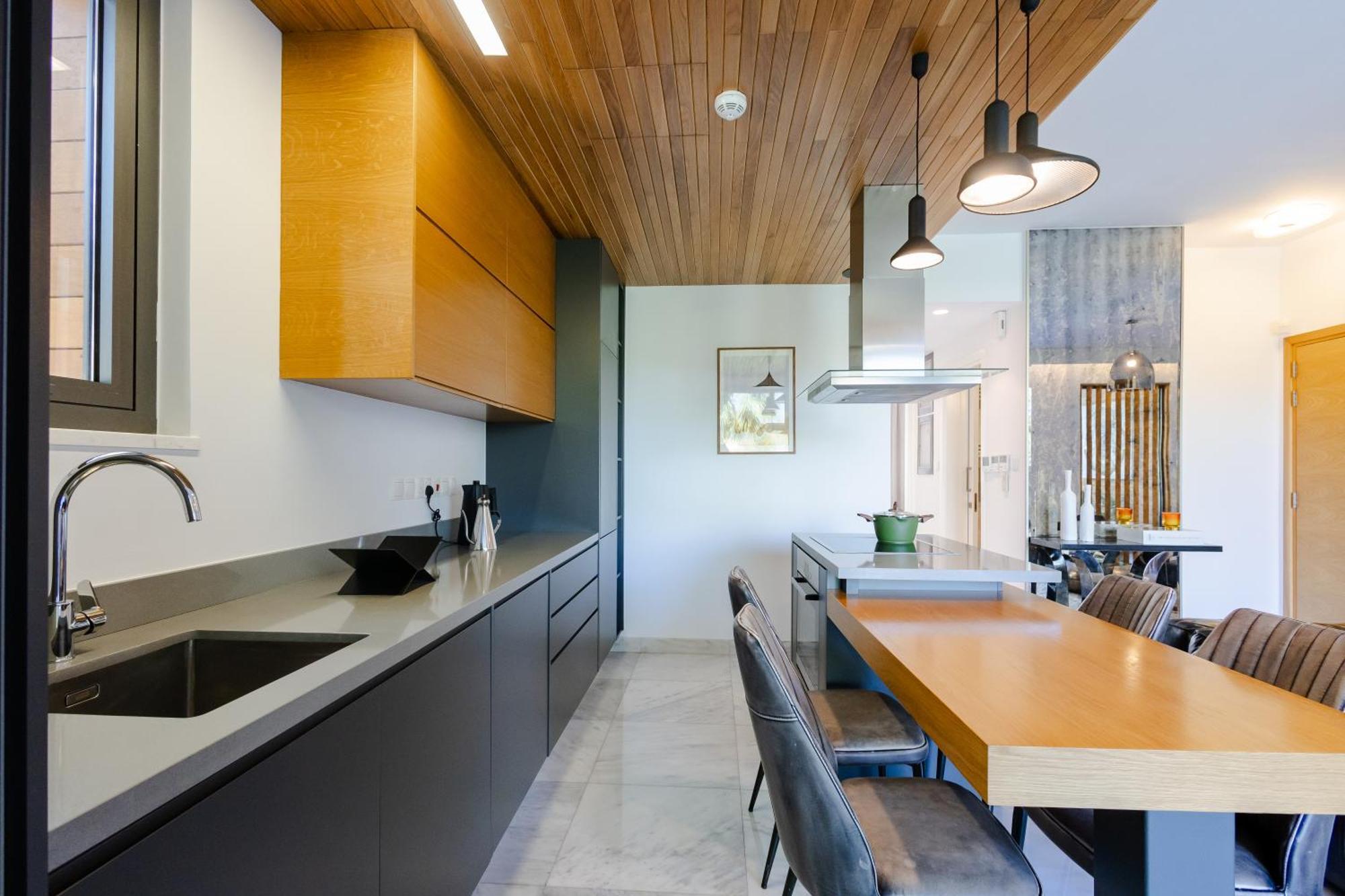 Sofia Luxury - Premium With Pool & Bbq, Rooftop Terrace, 5 Min To Sea