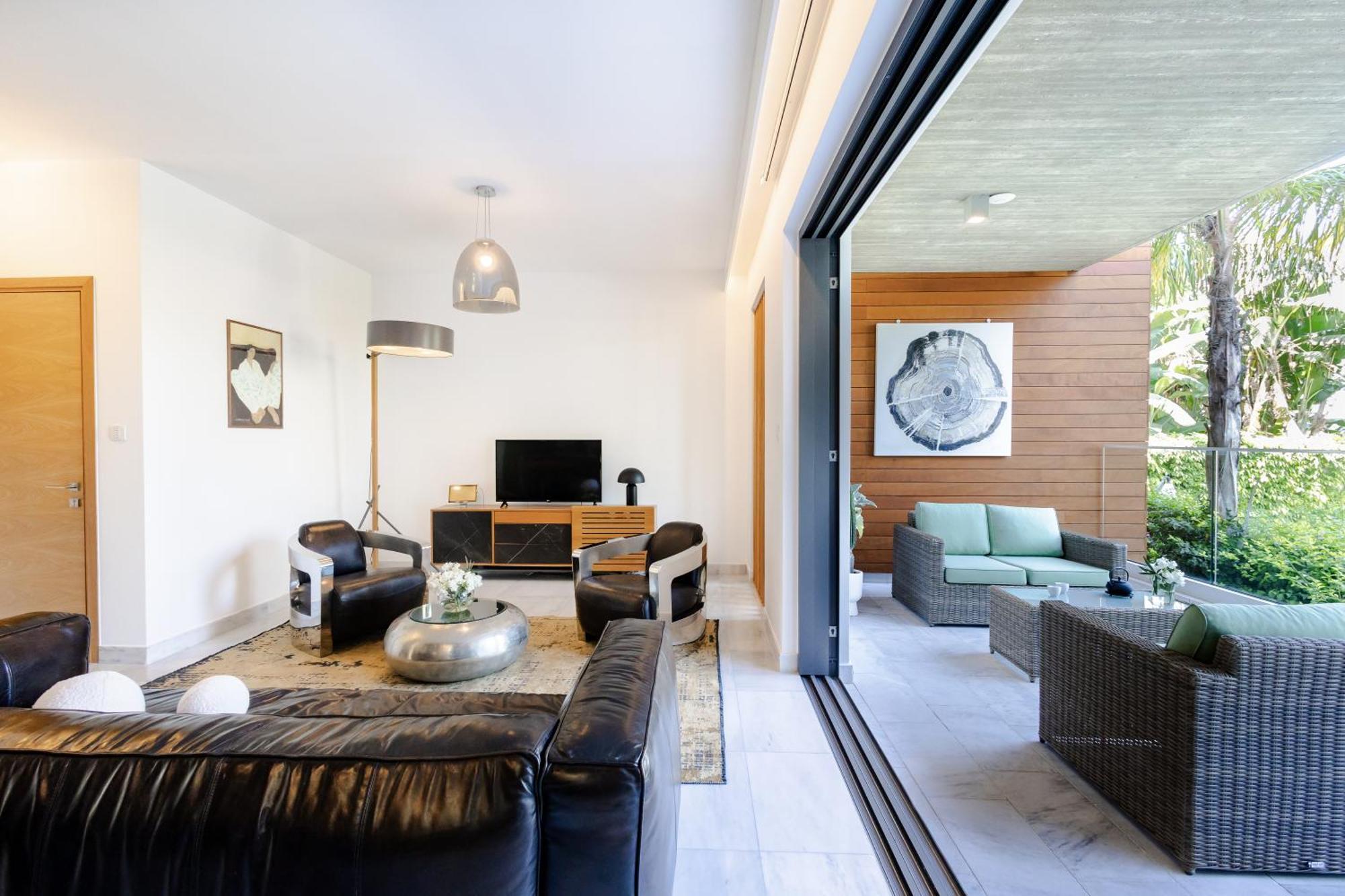 Sofia Luxury - Premium With Pool & Bbq, Rooftop Terrace, 5 Min To Sea Apartment Paphos