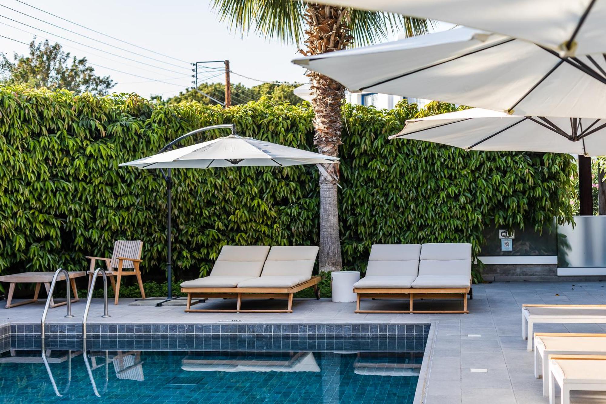 Apartment Sofia Luxury - Premium With Pool & Bbq, Rooftop Terrace, 5 Min To Sea Paphos