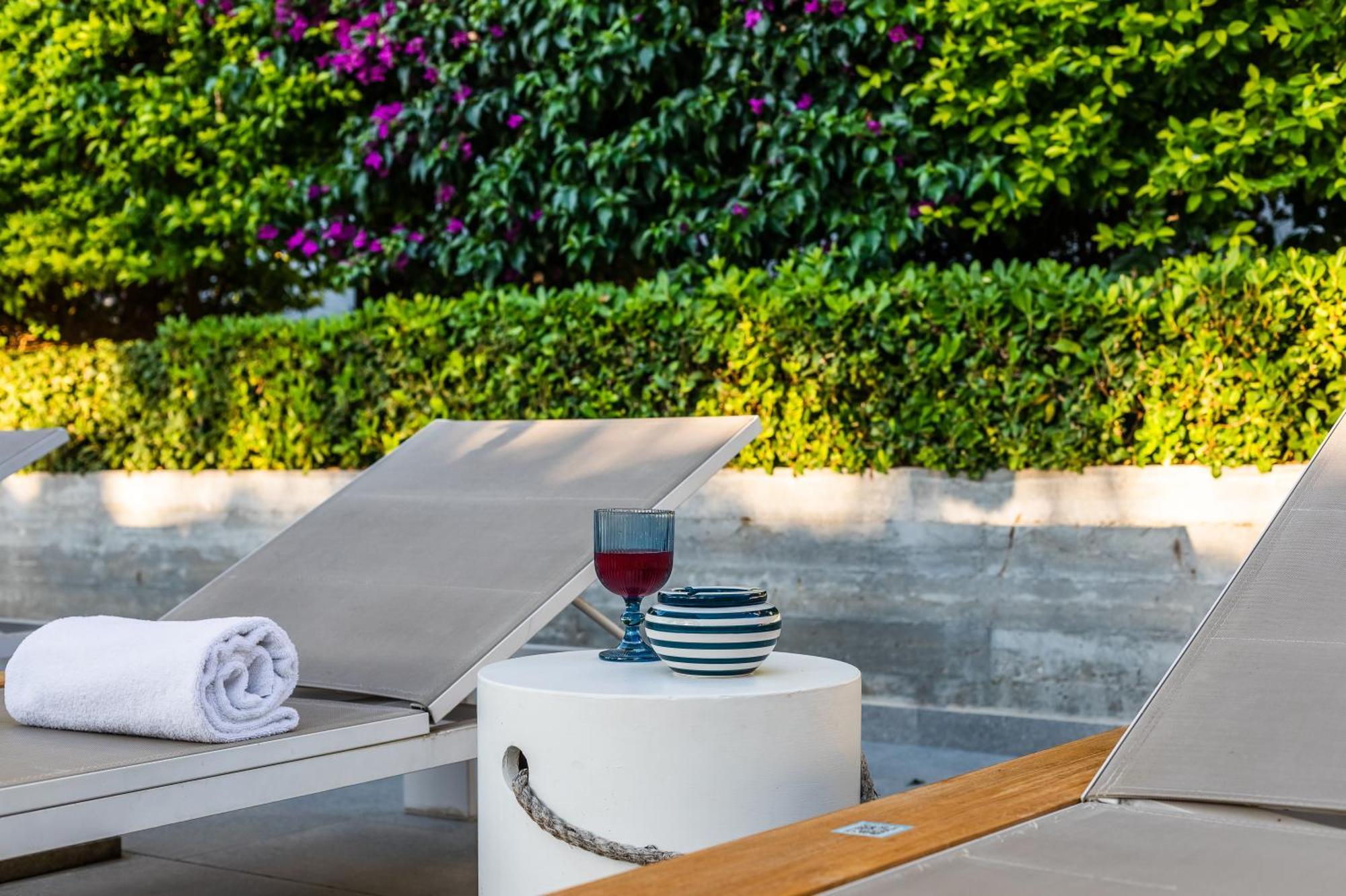 Sofia Luxury - Premium With Pool & Bbq, Rooftop Terrace, 5 Min To Sea