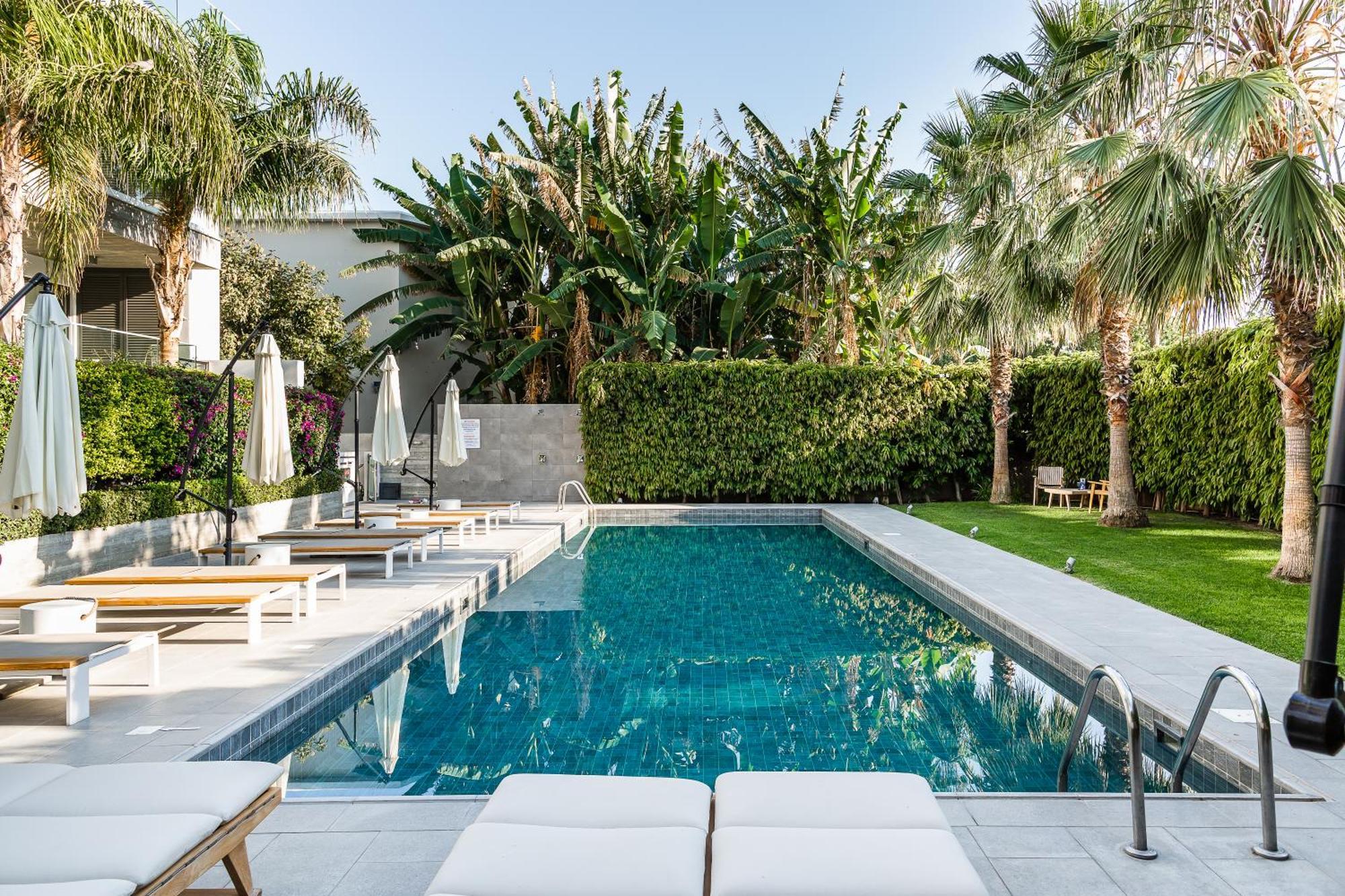 Sofia Luxury - Premium With Pool & Bbq, Rooftop Terrace, 5 Min To Sea Apartment Paphos