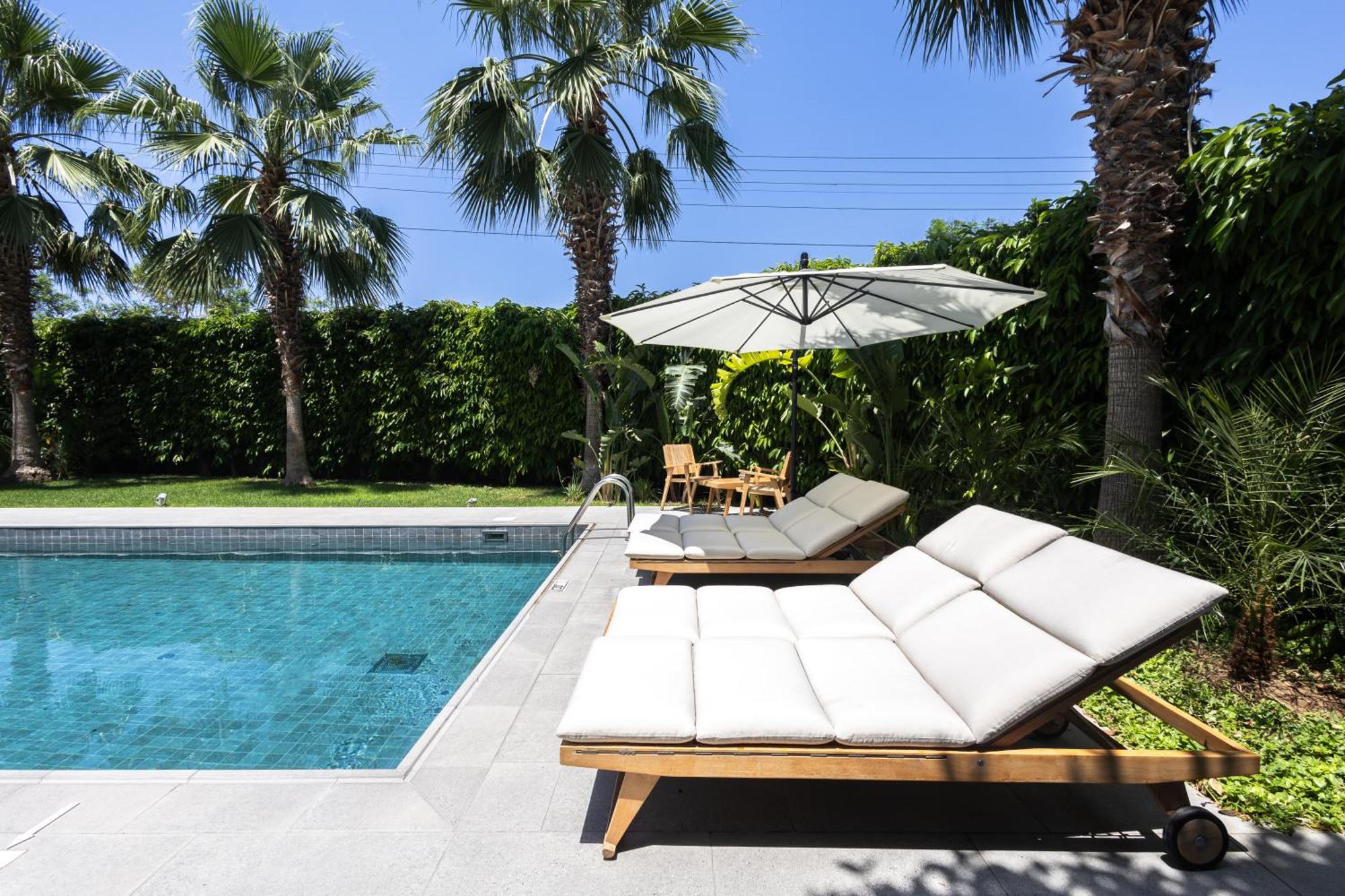 Sofia Luxury - Premium With Pool & Bbq, Rooftop Terrace, 5 Min To Sea
